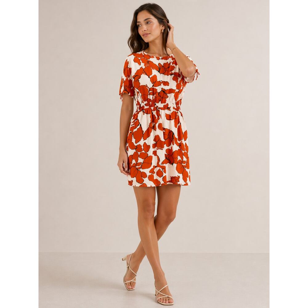 Second Female New Gallery Dress Medium